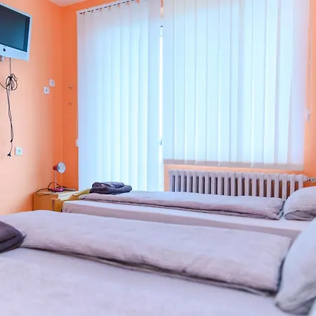 Smestaj Stai, U Ulici Nikole Tesle 10, * Soko Banja