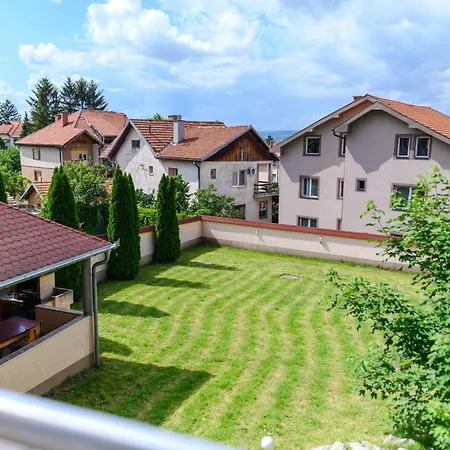 Homestay Smestaj Stai, U Ulici Nikole Tesle 10, *